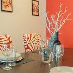 Ldapartments - Spacious Haven W/lift&garage Апартаменты