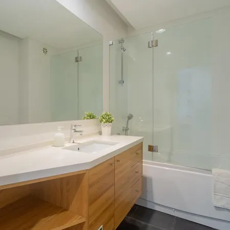 Διαμέρισμα Ldapartments - Spacious Haven W/lift&garage *
