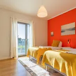 Ldapartments - Spacious Haven W/lift&garage Апартаменты *